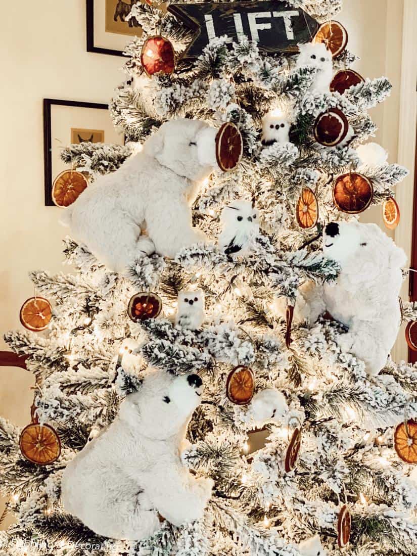 Polar Bear and Owl Inspired Christmas Tree | Dabbling and Decorating