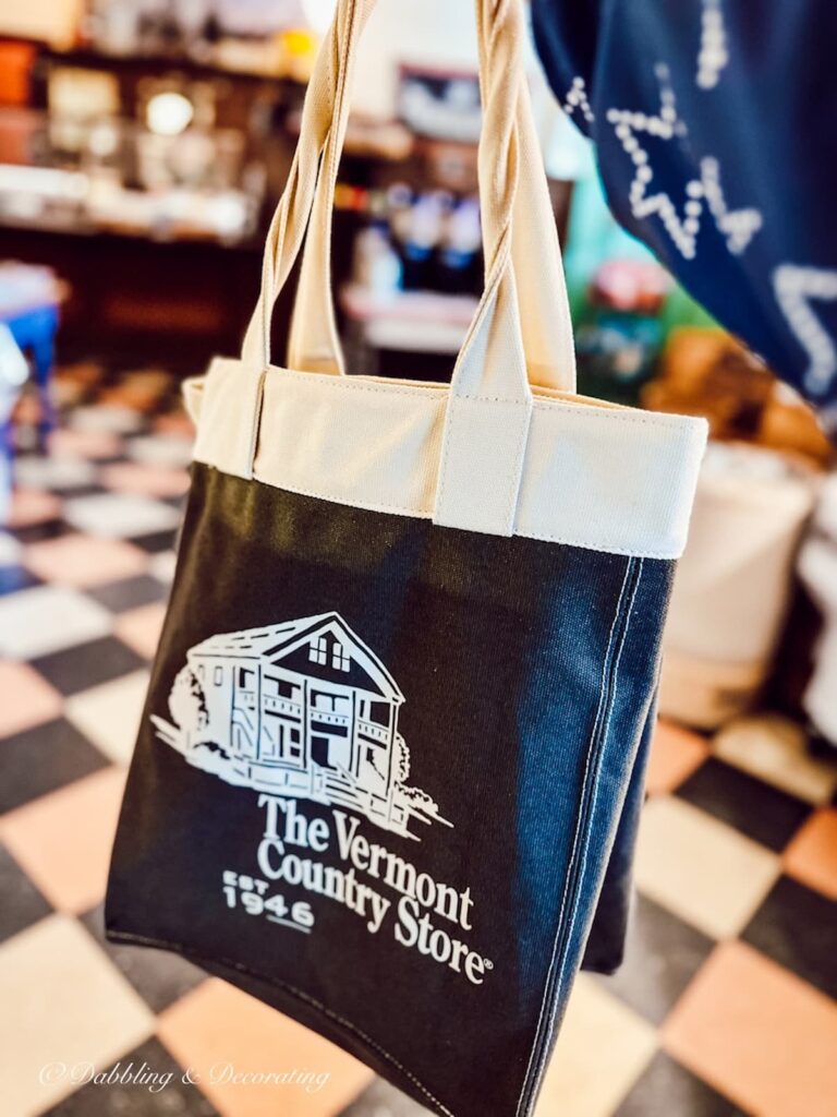 The Vermont Country Store Shopping Bag.