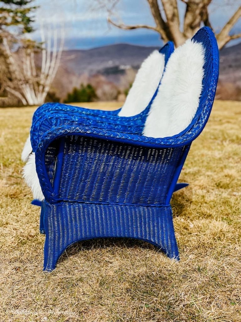 The Fastest and Easiest Way to Paint Wicker Furniture