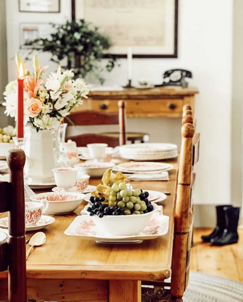 Romantic table setting for Valentine's D ay in antique style dining room.