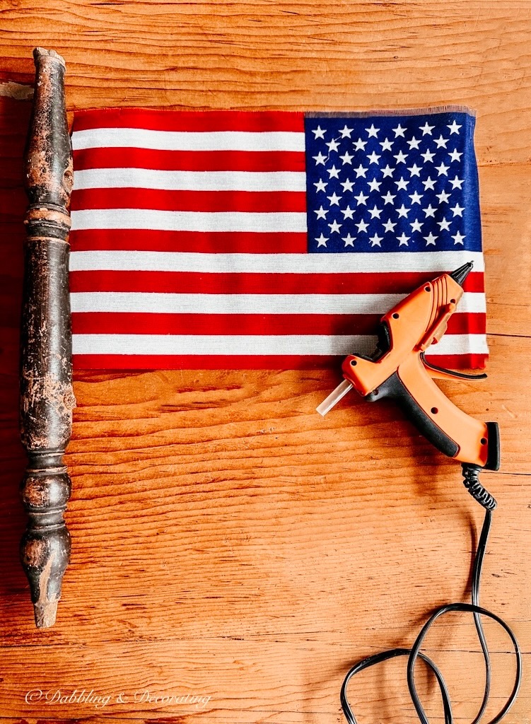 DIY USA Flag with Antique Spindle and Glue Gun